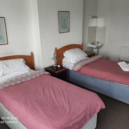 Sussex Lodge Guest House Slough Eksteriør billede